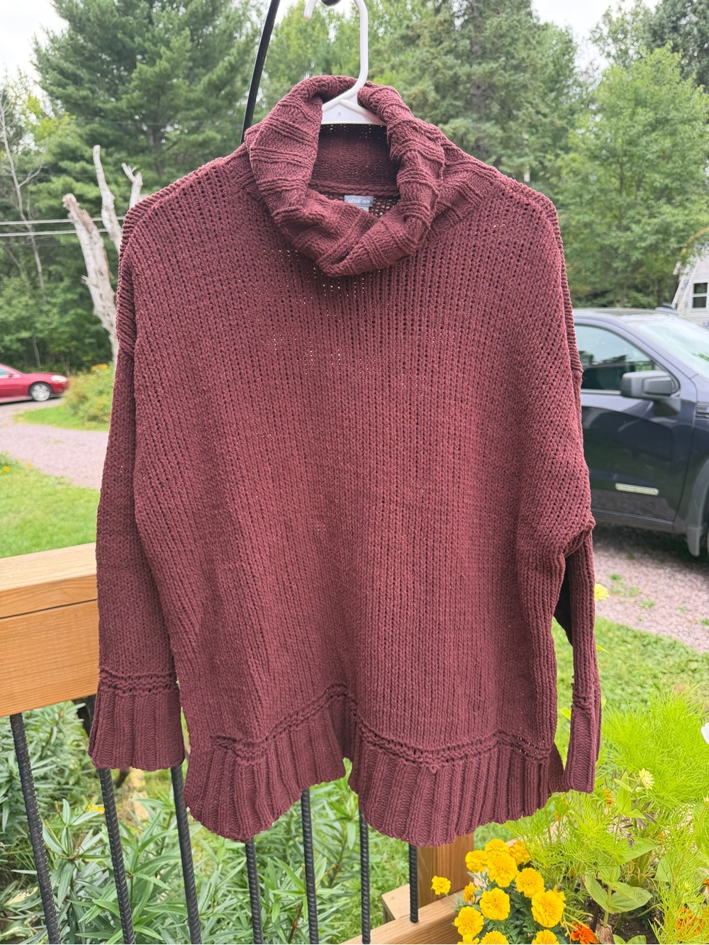 Aerie Cozy Women's Burgundy Turtleneck Sweater